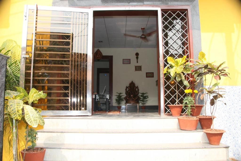 Hotel Maa Kamakhya Puri Eksteriør bilde