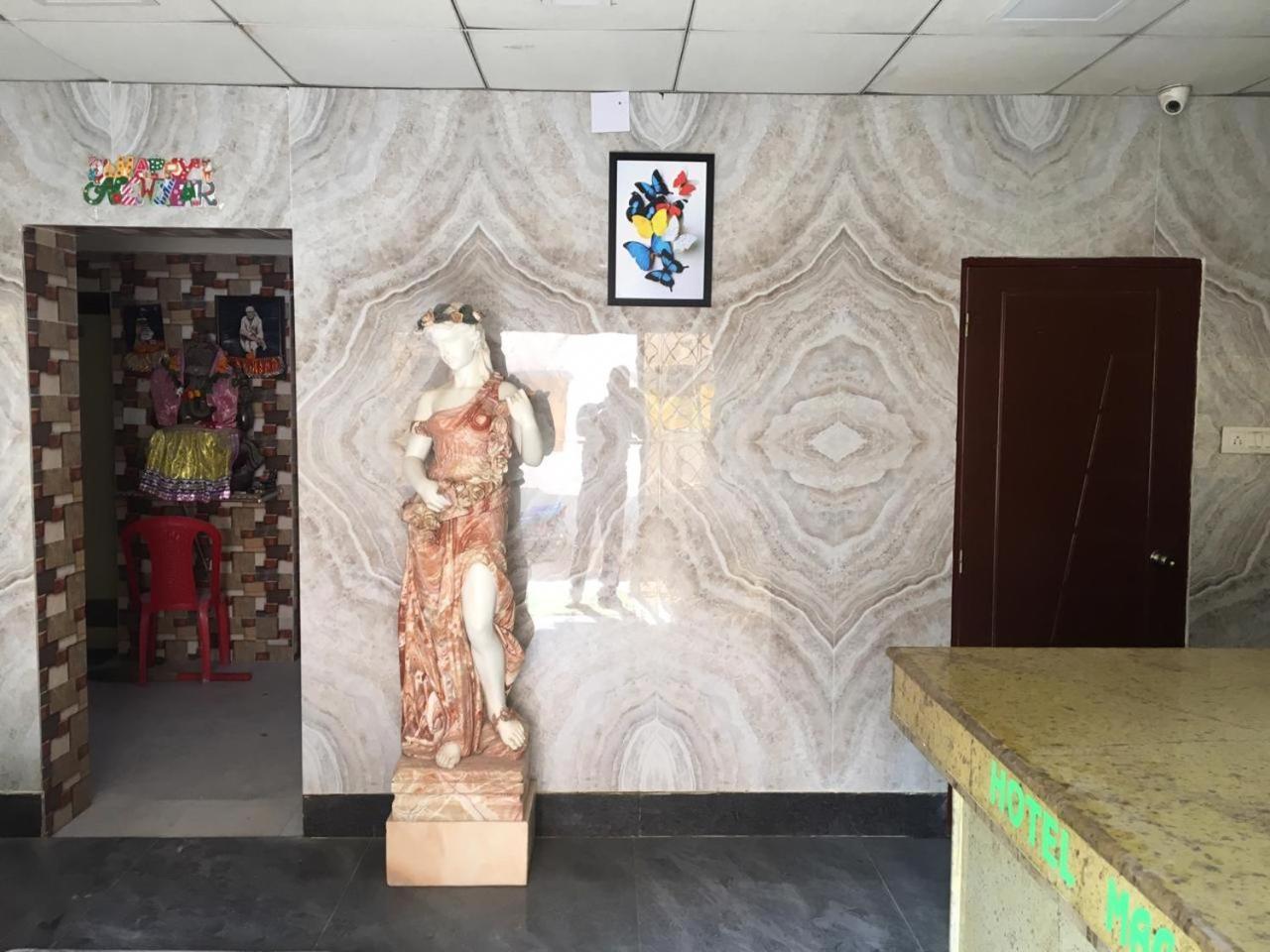 Hotel Maa Kamakhya Puri Eksteriør bilde